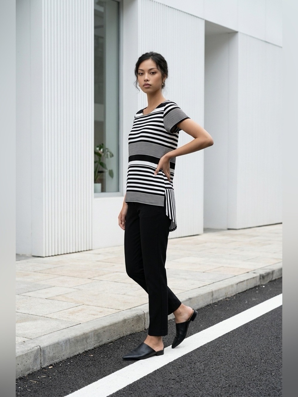 Strazzi Black and White Striped High Low Top (M) modern trendy design